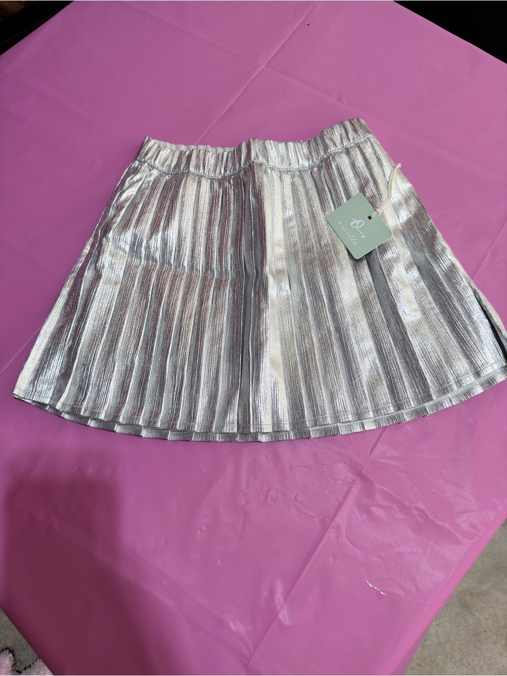 Owillo Metallic Silver Pleated Skirt - Kids Skirt Size Small NWT